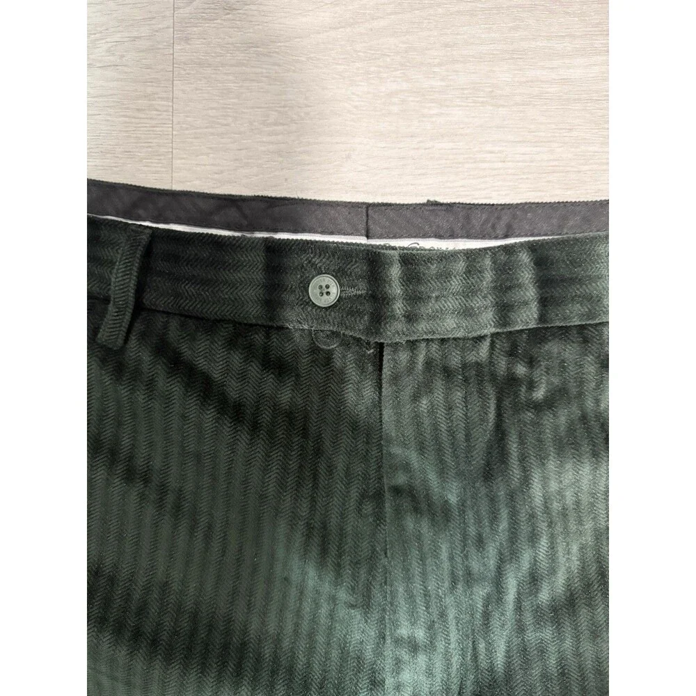 Silver Silk Men’s Dark Green Herringbone 3-Piece Suit Jacket, Vest, 44x30 Pants